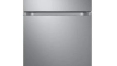 Samsung 33 Inch 21.2 cu. ft. Top Freezer Refrigerator with FlexZone™ in Stainless Steel RT21M6213SR